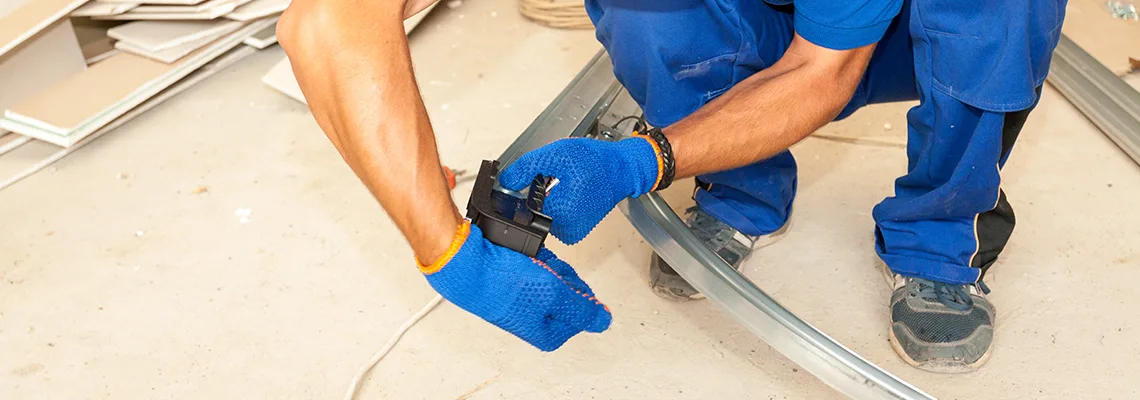 Fix Garage Door Panel in Niagara Falls, Ontario