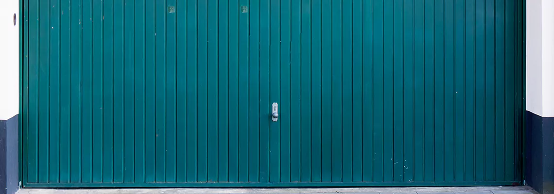 Vinyl Garage Doors Repair Specialists in Niagara Falls, ON