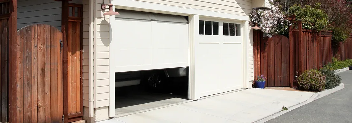 Repair Garage Door Won't Close Light Blinks in Niagara Falls, Ontario